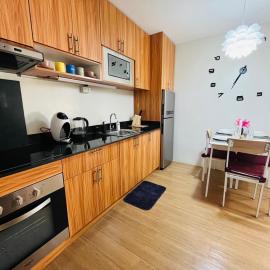 1-Bed - Sleeps 4 with High Rise City View