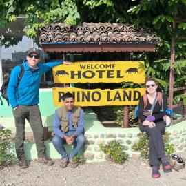 Hotel Rhino Land-Sauraha Family Home, hotel in Sauraha