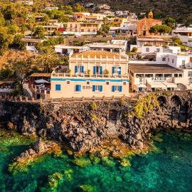 Hotel L'Ariana ISOLE EOLIE - UNA Esperienze, hotel u gradu Leni