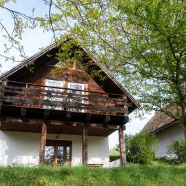 House Jakob Camping Ananas Cisnadioara, hotel a Cisnadioara