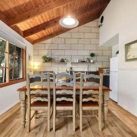 Jamieson Cottages - All Four Cottages - Sleeps 16, hotell sihtkohas Howqua