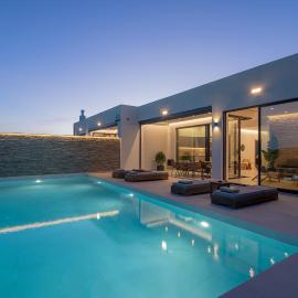 Anantia Villa 1 - Scenic View, 50 m2 infinity pool