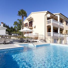 Apartments Rajkovic, hotel en Labin