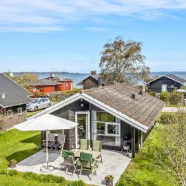 스벤보르에 위치한 호텔 Awesome Home In Svendborg With Kitchen