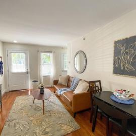 2Bed, 15Bath, Multi-Level Townhouse, Sleeps 6, hotel em Cambridge