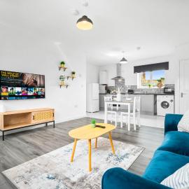 Stylish Apartment - On Street Parking - Netflix 2MH