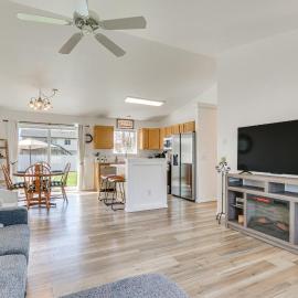 Charming Home w/ Patio: 3 Mi to Hayden Lake!, hotel in Hayden