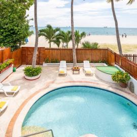 El Refugio Beach House, Bello Horizonte, Santa Marta, hotel em Playa Dormida