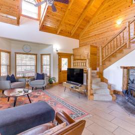 Family-Friendly Cabin By Golf Course & Marina, hotel v destinaci Holiday Island