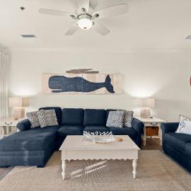 Newly Renovated Village Condo! Easy Beach & Pool Access!, Hotel in Rosemary Beach