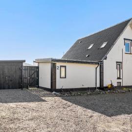 Four-Bedroom Holiday Home In Thyboron, hotel a Thyborøn