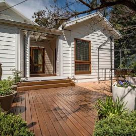 Capital Cottage, hotel in Narrabundah