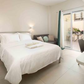 Yard Studio by CorfuEscapes, hotel di Corfu