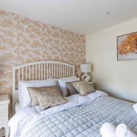 Flat in Guildford, hotel a Stoughton