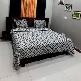 Bahria Town Lahore - NEXT INN Condo available at Best Price 402, מלון בלאהור