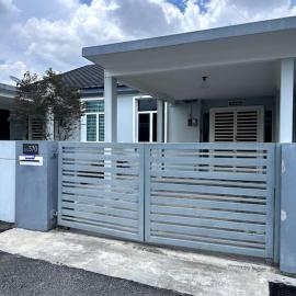 D' Permata Homestay Kulim、クリムのホテル