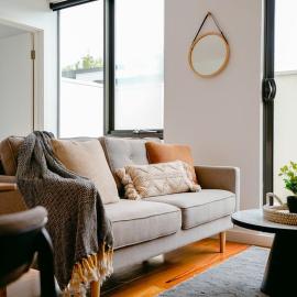Hawksburn Village - 2 Bed Apt in Central Prahran
