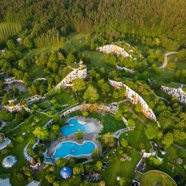 Rogner Bad Blumau: Bad Blumau şehrinde bir otel