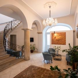 Átrium Rooms & Café, Hotel in Sopron