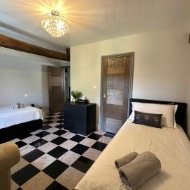 Chambres d'hôtes du Vigeant, hotel di Le Vigeant