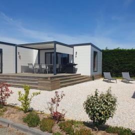 Chalet pour 4 adultes-2 enfants avec piscine, hotel in Bretignolles-sur-Mer