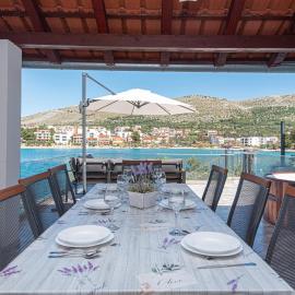 Lovely Home In Grebastica With Wifi, hotel a Grebaštica