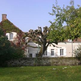 Demeure de caractère avec charme ancien et modernité contemporaine - FR-1-491-347