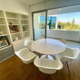 Spacious Apartment in Nicosia Landmark Hotel Area - Stasinou By Platform 357, hotel v destinácii Strovolos