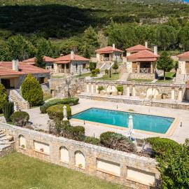 Pleiades Studios All Season Gems - Korinthos Stone Retreats, מלון בKalianoi