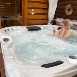 Gabi Appartementhaus mit Jakuzzi, Sauna und Stand Up Paddle Board, hotel in Balatonlelle
