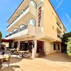 Hotel Marbel, готель у місті Кала-Ратхада