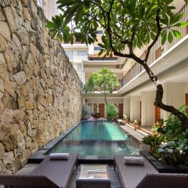Angkul Angkul Segara Beach Kuta, hotel sa Kuta