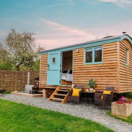 Victoria Hut Allerford