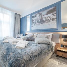 Vinfort Aparthotel - Krakow Old Town