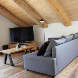 Waldzeit Lodge - Ferienwohnung Eule, hotel in Neuhütten