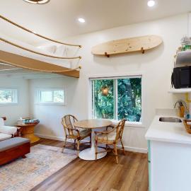 Private Oahu 'Treehouse' Near Dole Plantation, Hotel in Waipio Acres