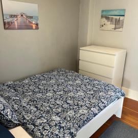 Homestay in cozy River Heights home