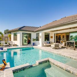Luxe Home in Punta Gorda w/ Pool: Canal Views!, hotel in Punta Gorda