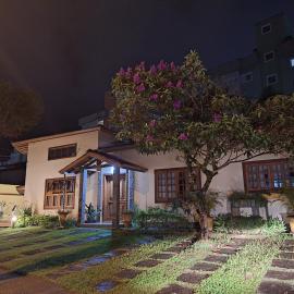 Suítes Jardim dos Sonhos โรงแรมในอูบาตูบา