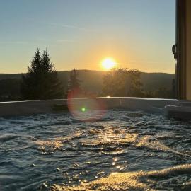 Wellnorama 1 - WellnessFerienhaus mit Pool, Sauna und eigenem Whirlpool mitten in Deutschland