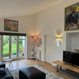 Viesnīca Weybridge garden cottage pilsētā Veibridža