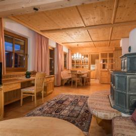 Lusina Apartments, hotel em Luson