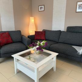 Großzügige Wohnung mit Schreibtischarbeitsplatz in Genthin OT Tucheim, hotel a Tucheim