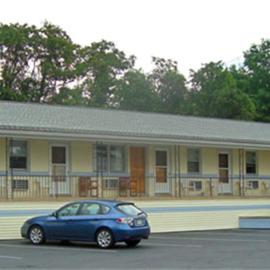 Budget Host Inn, Hotel in New Berlinville