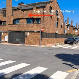 Alojamiento independiente dentro de chalet 3er piso