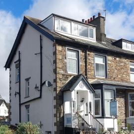 Invergarry Room Only Guest House For Adults, hotel in Windermere