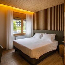 Chalet Cridola Dolomiti Experience, hotel v mestu Lorenzago