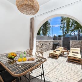 Kimia Luxury Apartments, hotel v destinaci Kolimbia