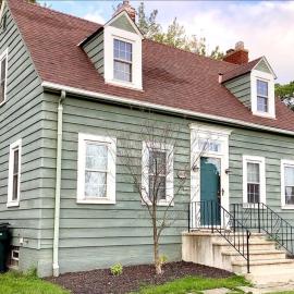 Cute 2 Bedroom Home - Huge backyard, near downtown!, hotell i Cleveland