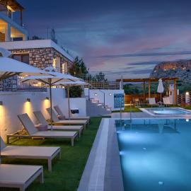 KOUROS STONE SUITES, хотел в Хараки